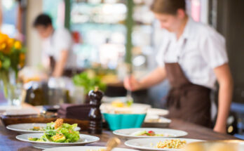 restaurant jobs in Dubai